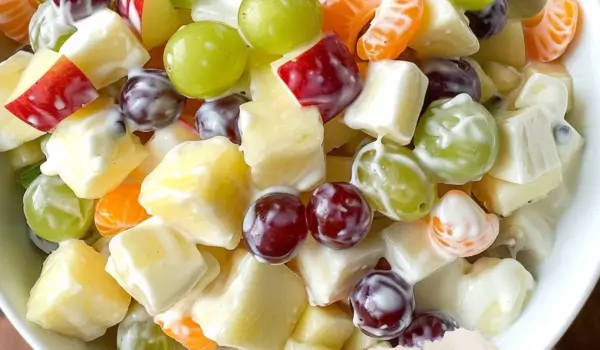 Creamy Delicatessen Fruit Salad