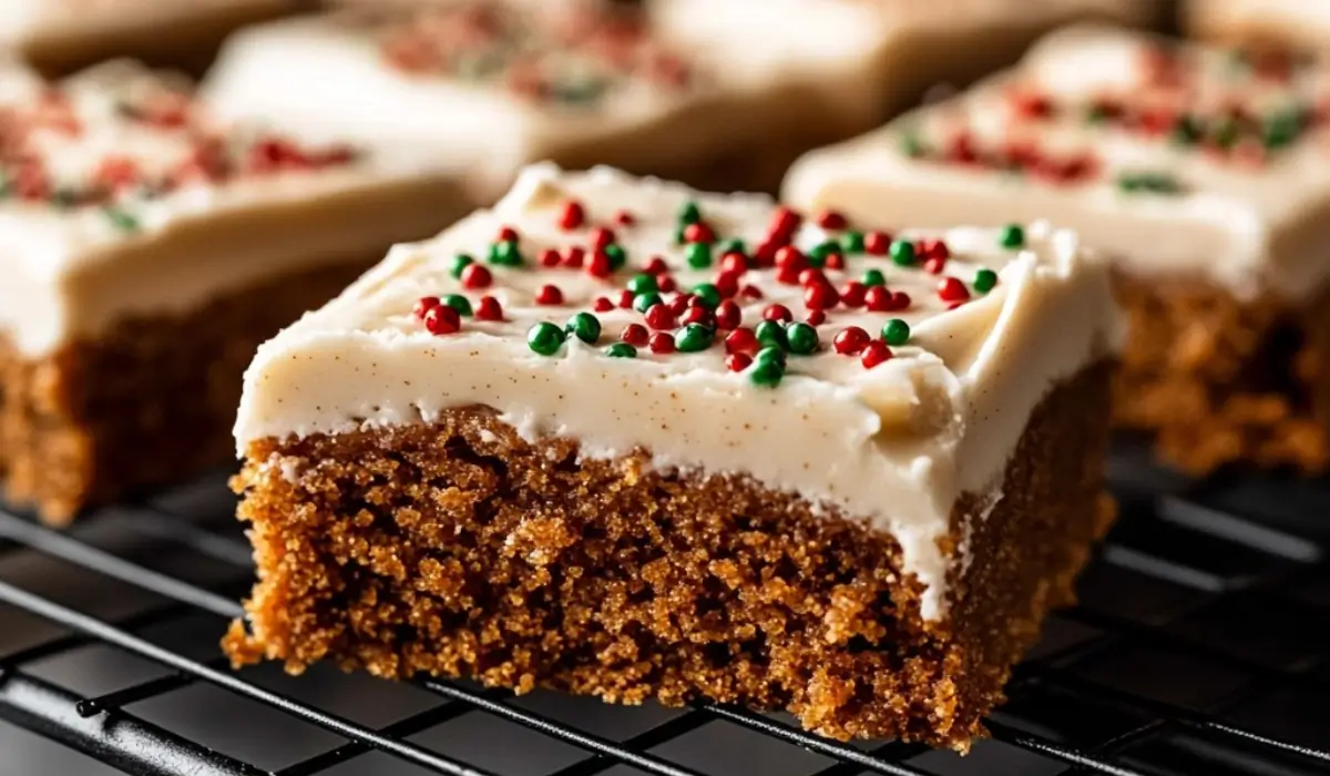 Gingerbread Cookie Bars